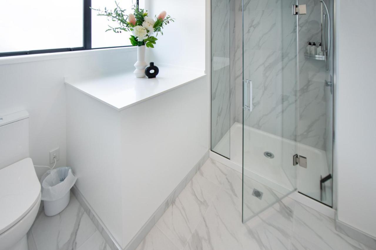 Two Bedroom, Two Bathroom Urban Oasis Крайстчърч Екстериор снимка