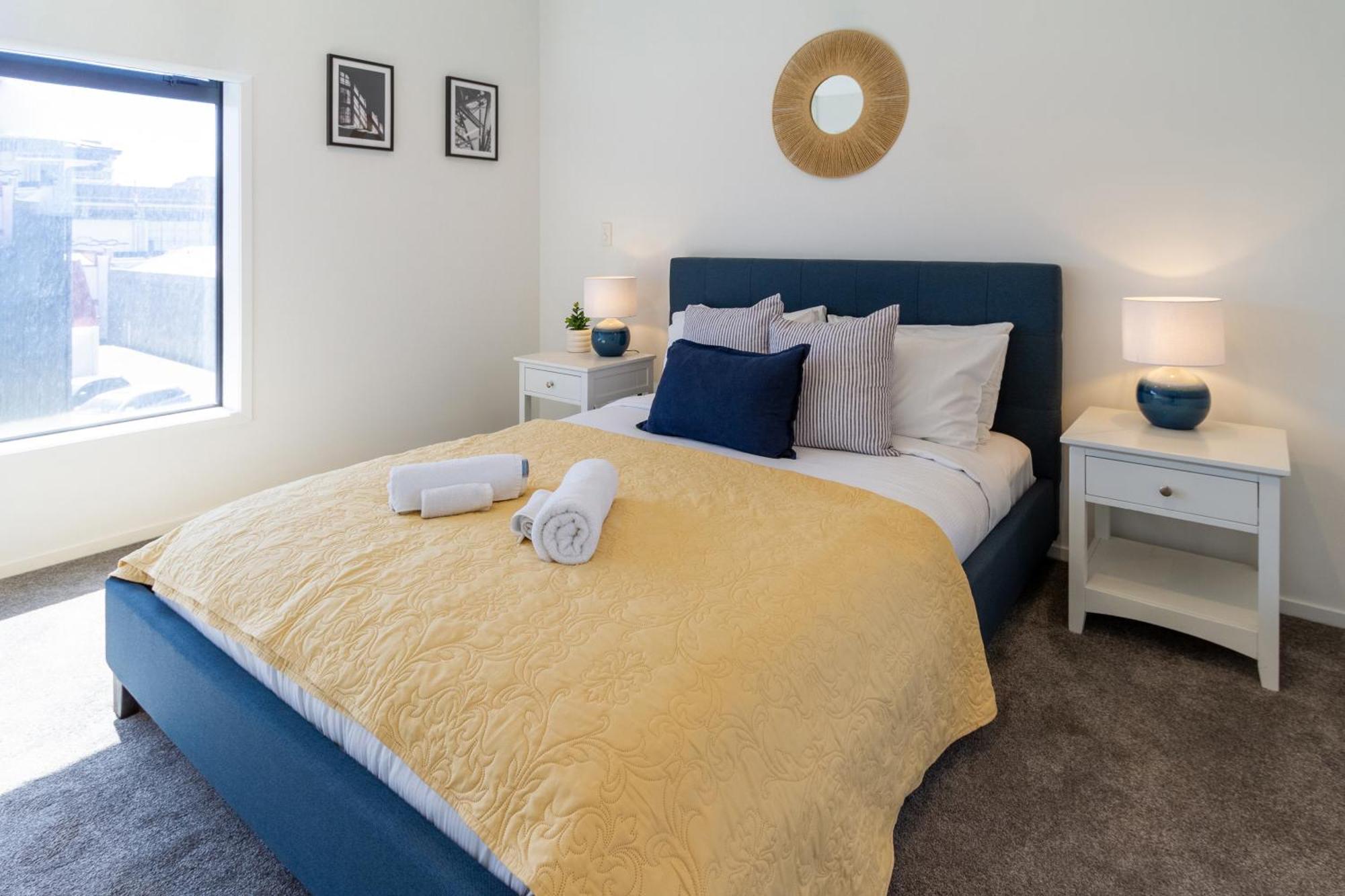 Two Bedroom, Two Bathroom Urban Oasis Крайстчърч Екстериор снимка